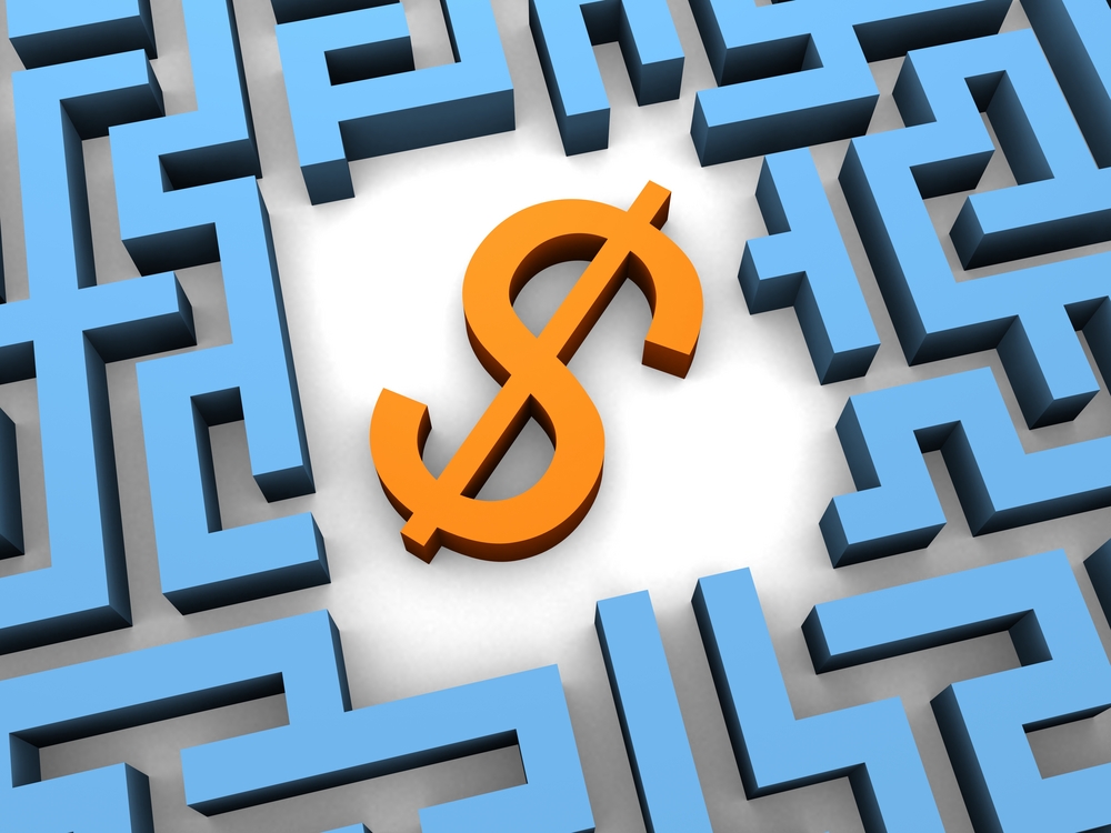 maze and dollar_4874761